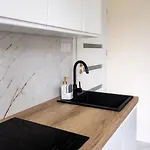 Apartment Nowe Luksusowe Z Wanna Premium Manufaktura-orientarium Zoo-aquapark Fala-prywatny Na Wylacznosc - W Pelni Wyposazony -blok, Niskie Pietro, Zamykany Parking Na Pilota - Cisza I Spokoj - Prywatnosc - Doskonala Lokalizacja !