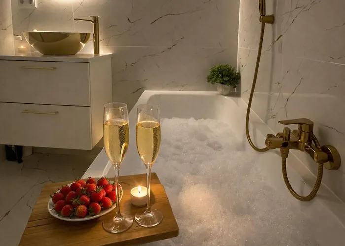 Nowe Luksusowe Apartamenty Z Wanna Premium Manufaktura-Orientarium Zoo-Aquapark Fala-Prywatny Na Wylacznosc - W Pelni Wyposazony Apartament -Blok, Niskie Pietro, Zamykany Parking Na Pilota - Cisza I Spokoj - Prywatnosc - Doskonala Lokalizacja ! Łódź