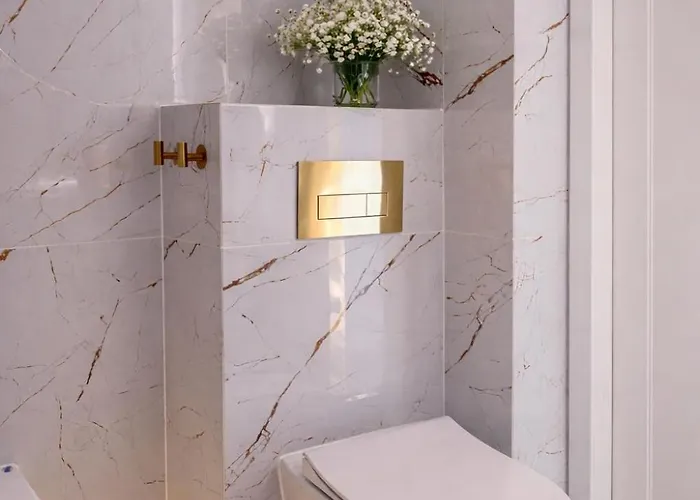 Nowe Luksusowe Apartamenty Z Wanna Premium Manufaktura-Orientarium Zoo-Aquapark Fala-Prywatny Na Wylacznosc - W Pelni Wyposazony Apartament -Blok, Niskie Pietro, Zamykany Parking Na Pilota - Cisza I Spokoj - Prywatnosc - Doskonala Lokalizacja ! * Łódź