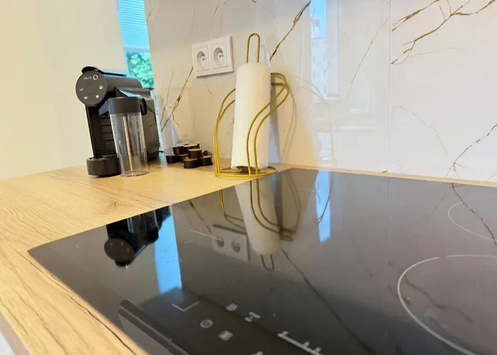 Nowe Luksusowe Apartamenty Z Wanna Premium Manufaktura-Orientarium Zoo-Aquapark Fala-Prywatny Na Wylacznosc - W Pelni Wyposazony Apartament -Blok, Niskie Pietro, Zamykany Parking Na Pilota - Cisza I Spokoj - Prywatnosc - Doskonala Lokalizacja ! * Łódź